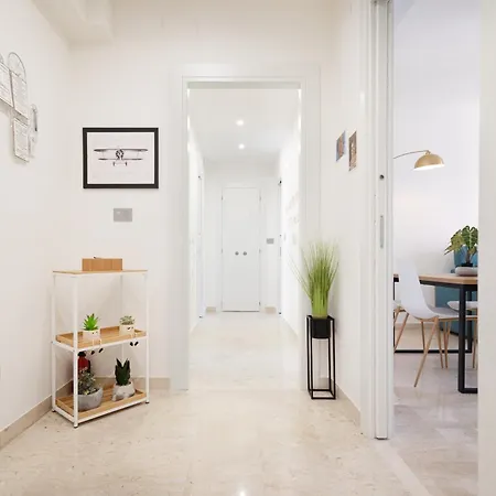 Marconi White Flower House