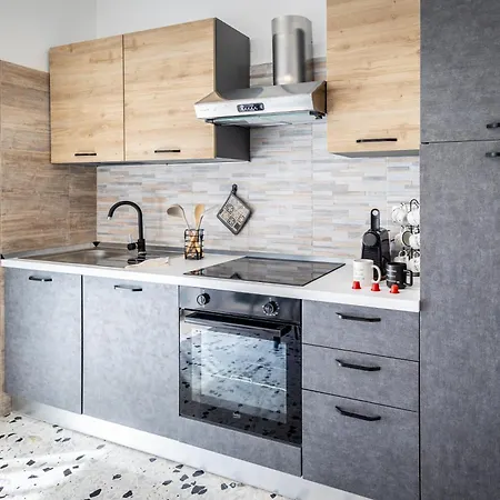 Marconi White Flower House Róma